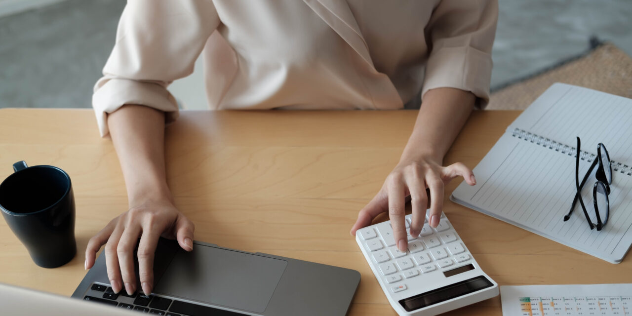 For the Best Cash Flow, Manage Your Inventory Costs with 8 Tips