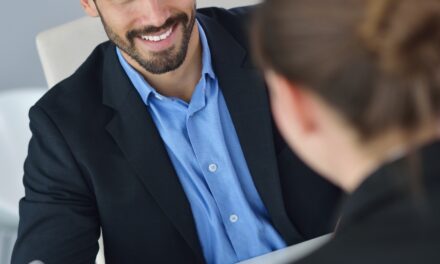 4 Mindsets for Leadership in Performance Reviews